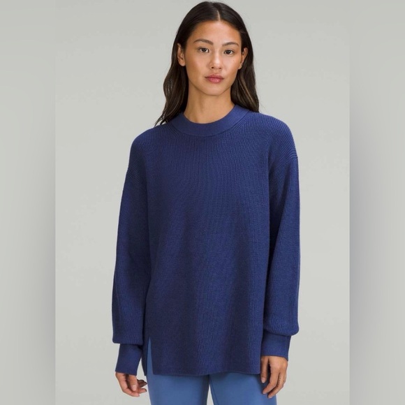 Lululemon women’s merino wool and cotton blended sweater - Picture 6 of 8